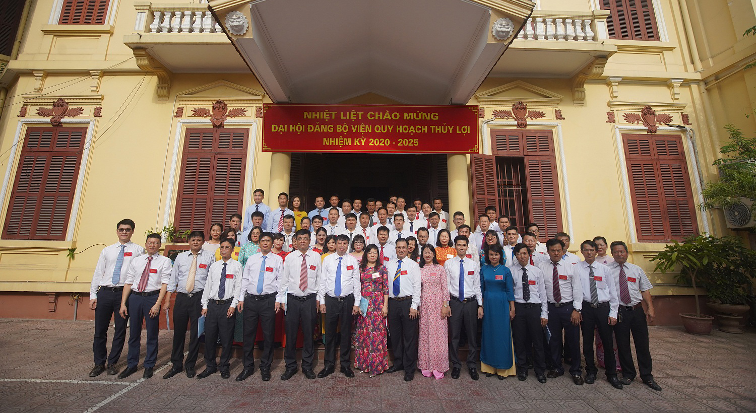 Staff of the Institute of Water Resources Planning (photo taken on June 10, 2020)