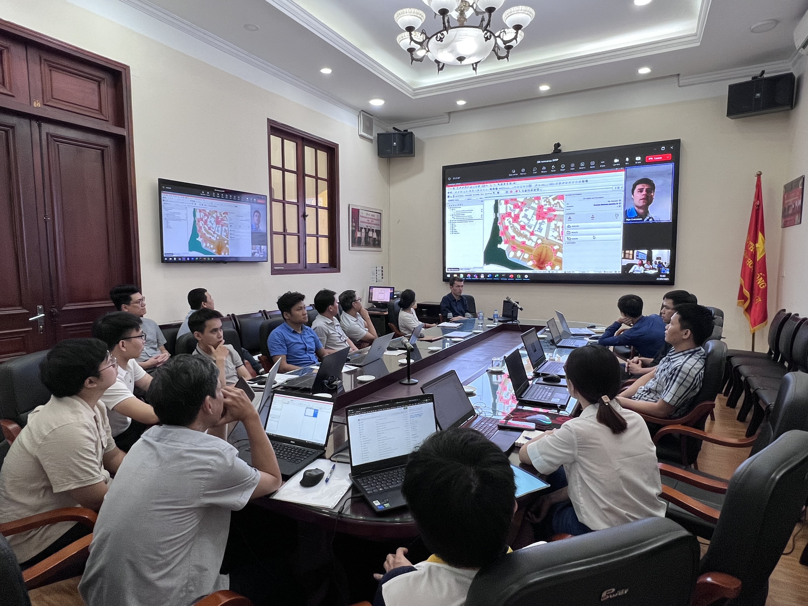 New approach to online hydrodynamic modeling in flood and inundation forecasting at the Institute of Water Resources Planning