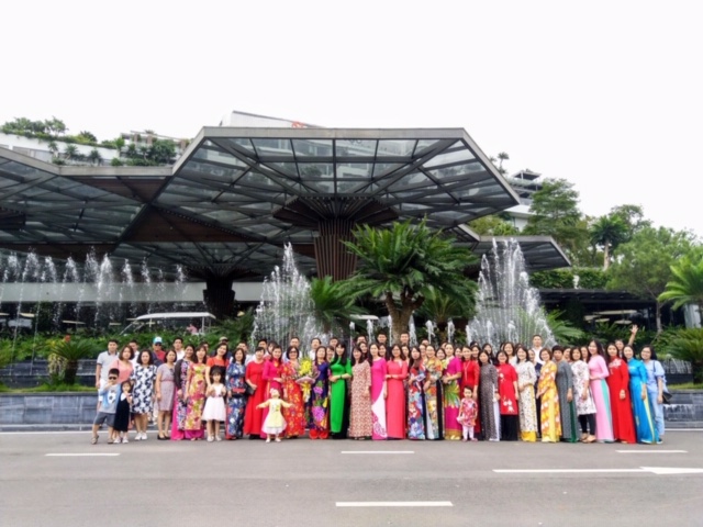 Phụ nữ Viện QHTL